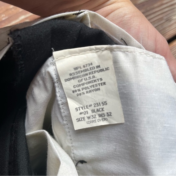 black pants
brand the public notices
waist 32, inseam 32 - Picture 4 of 4